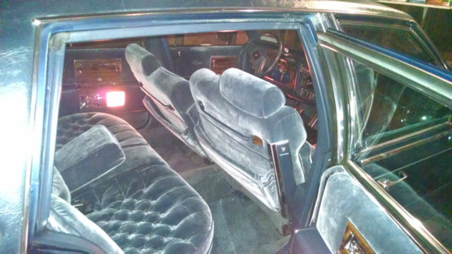 1989 Cadillac Brougham - photo 12