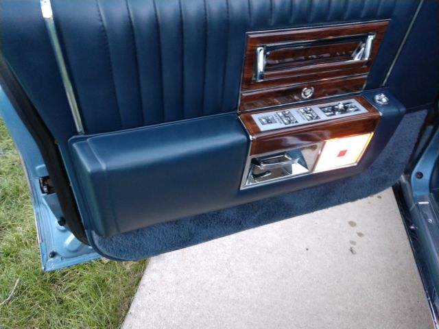 1989 Cadillac Brougham - photo 10