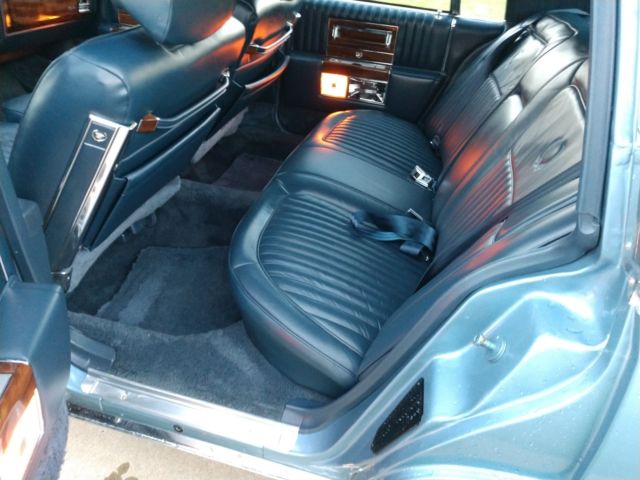 1989 Cadillac Brougham - photo 9