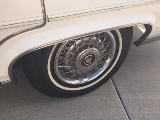 1989 Cadillac Brougham Base Sedan 4-Door - photo 10