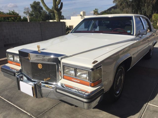 1989 Cadillac Brougham Base Sedan 4-Door - photo 3