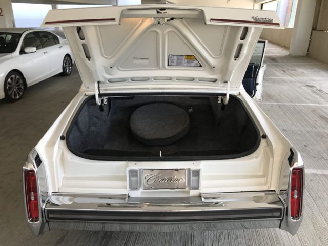 1989 Cadillac Brougham Brougham - photo 10