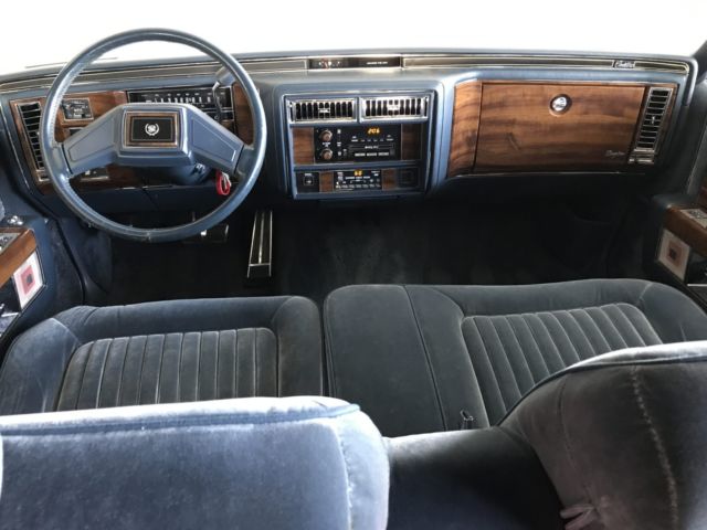 1989 Cadillac Brougham Brougham - photo 11