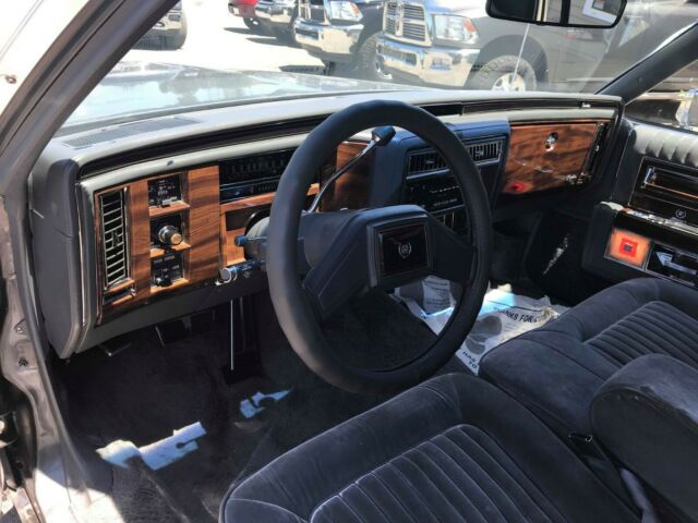 1989 Cadillac Brougham - photo 13