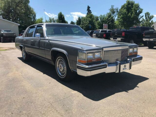 1989 Cadillac Brougham - photo 3