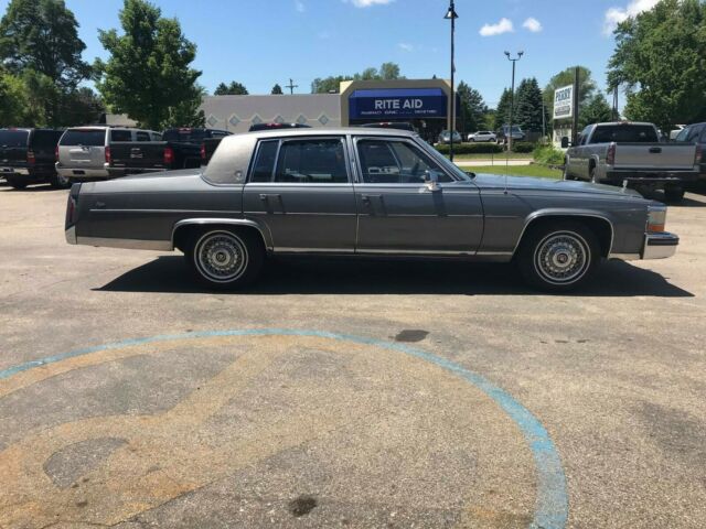 1989 Cadillac Brougham - photo 7