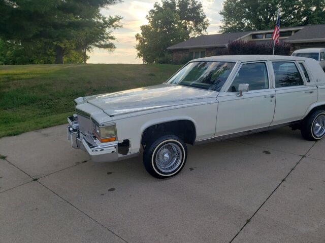1989 Cadillac Brougham - photo 7