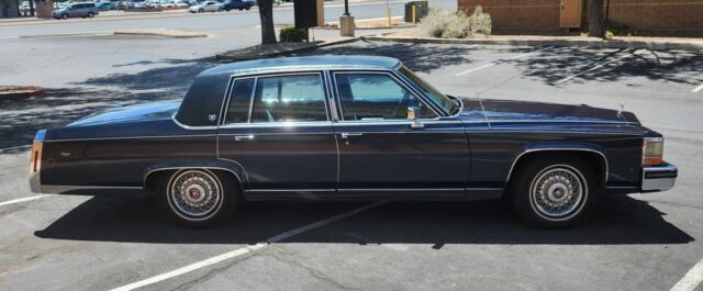 1989 Cadillac Brougham - photo 4