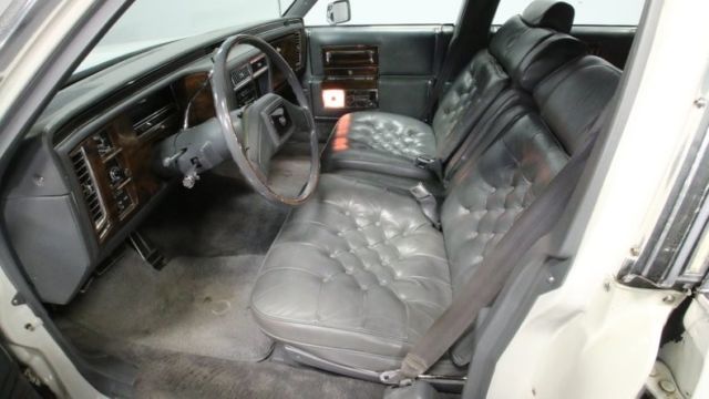 1989 Cadillac Brougham -- - photo 5