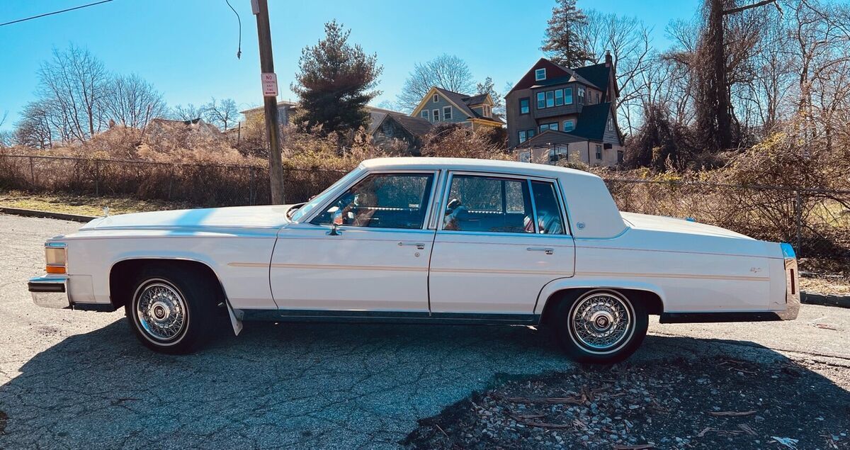 1989 Cadillac Brougham - photo 2