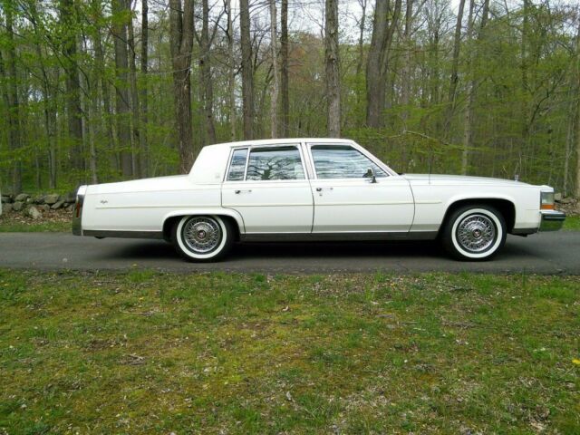 1989 Cadillac Brougham Leather - photo 3