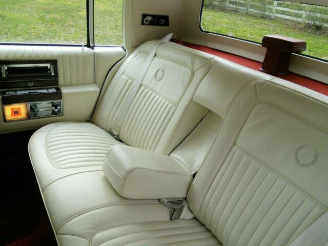 1989 Cadillac Brougham Leather - photo 8