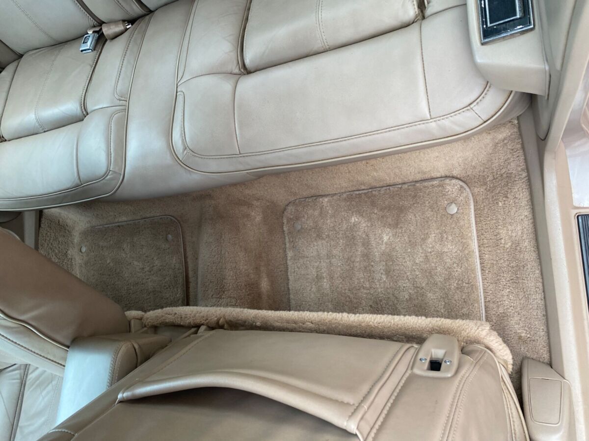 1989 Cadillac DeVille - photo 12