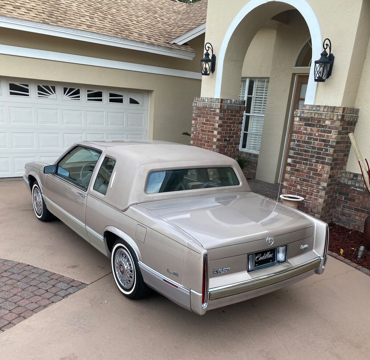 1989 Cadillac DeVille - photo 2