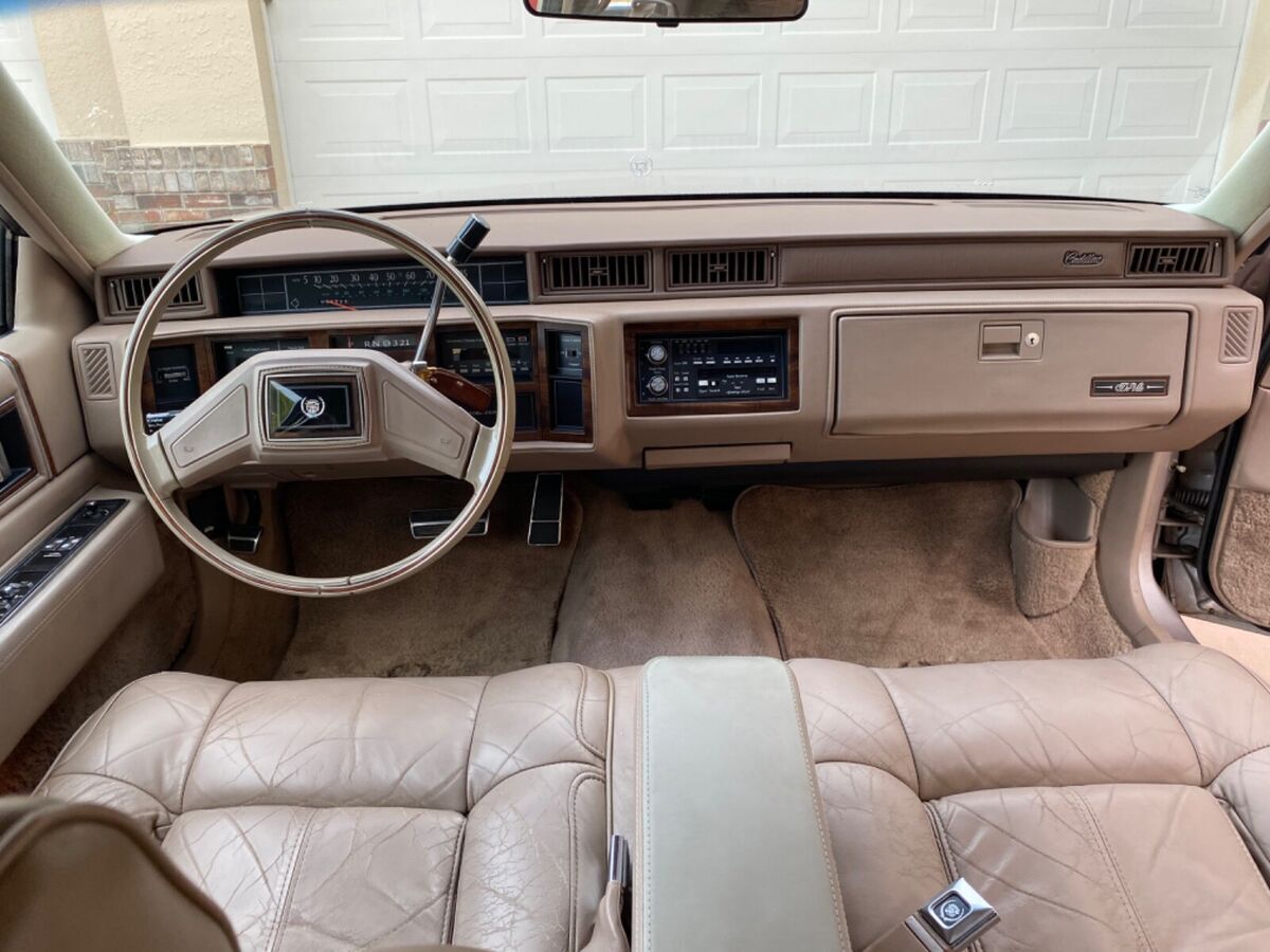 1989 Cadillac DeVille - photo 9