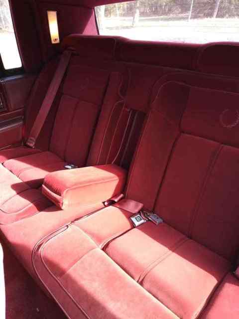 1989 Cadillac DeVille Sedan - photo 6