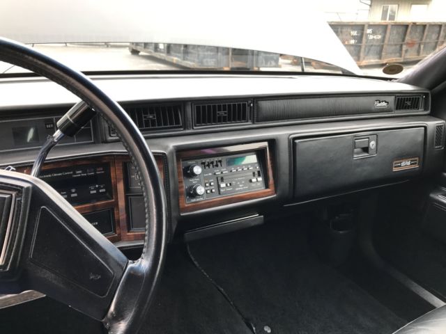 1989 Cadillac DeVille BASE COUPE 2- DOOR - photo 10