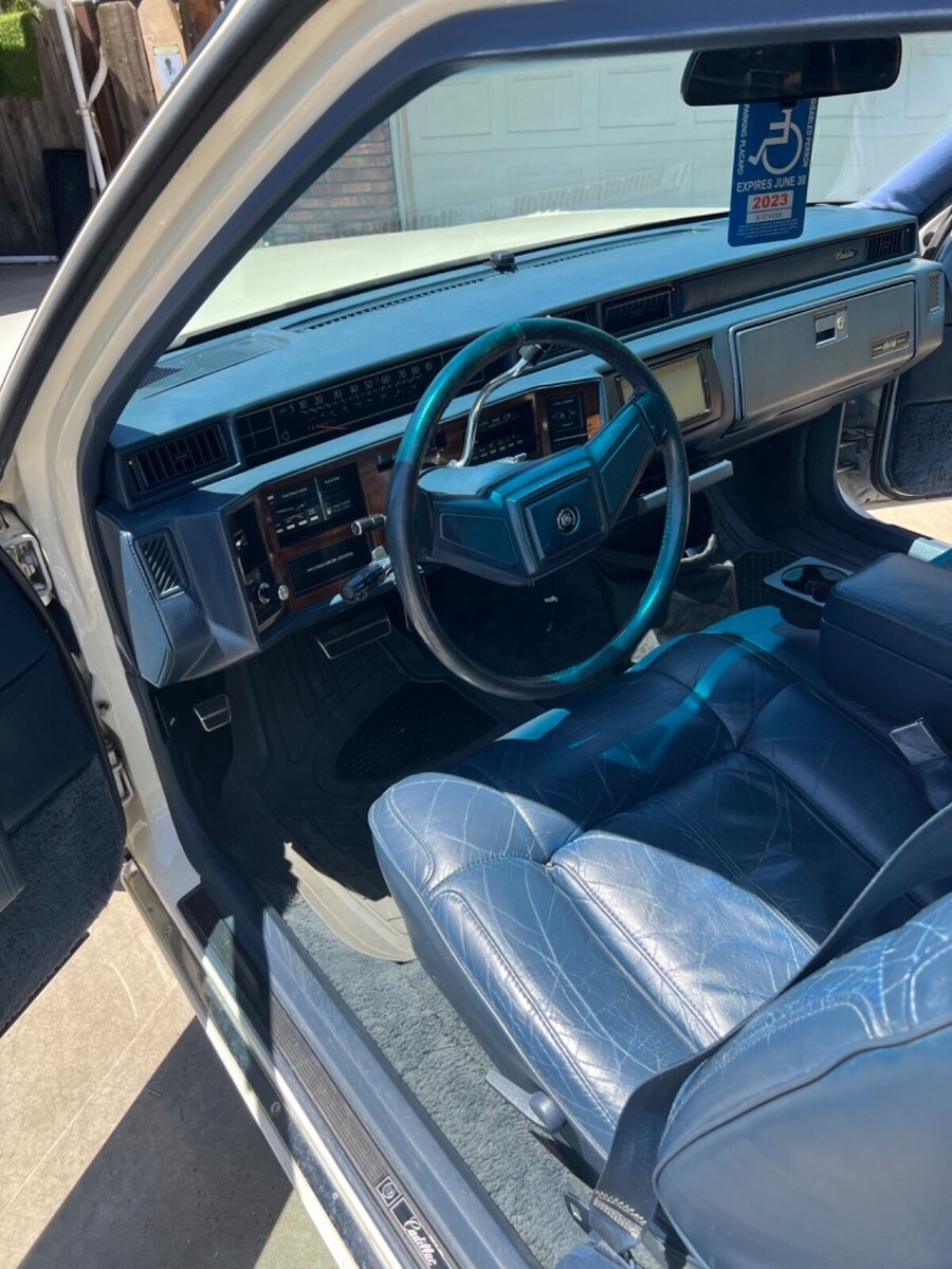 1989 Cadillac DeVille - photo 2