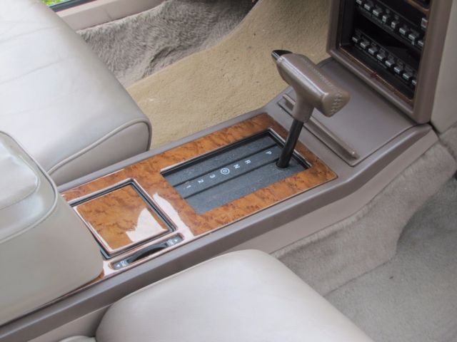 1989 Cadillac Eldorado Biarritz - photo 12