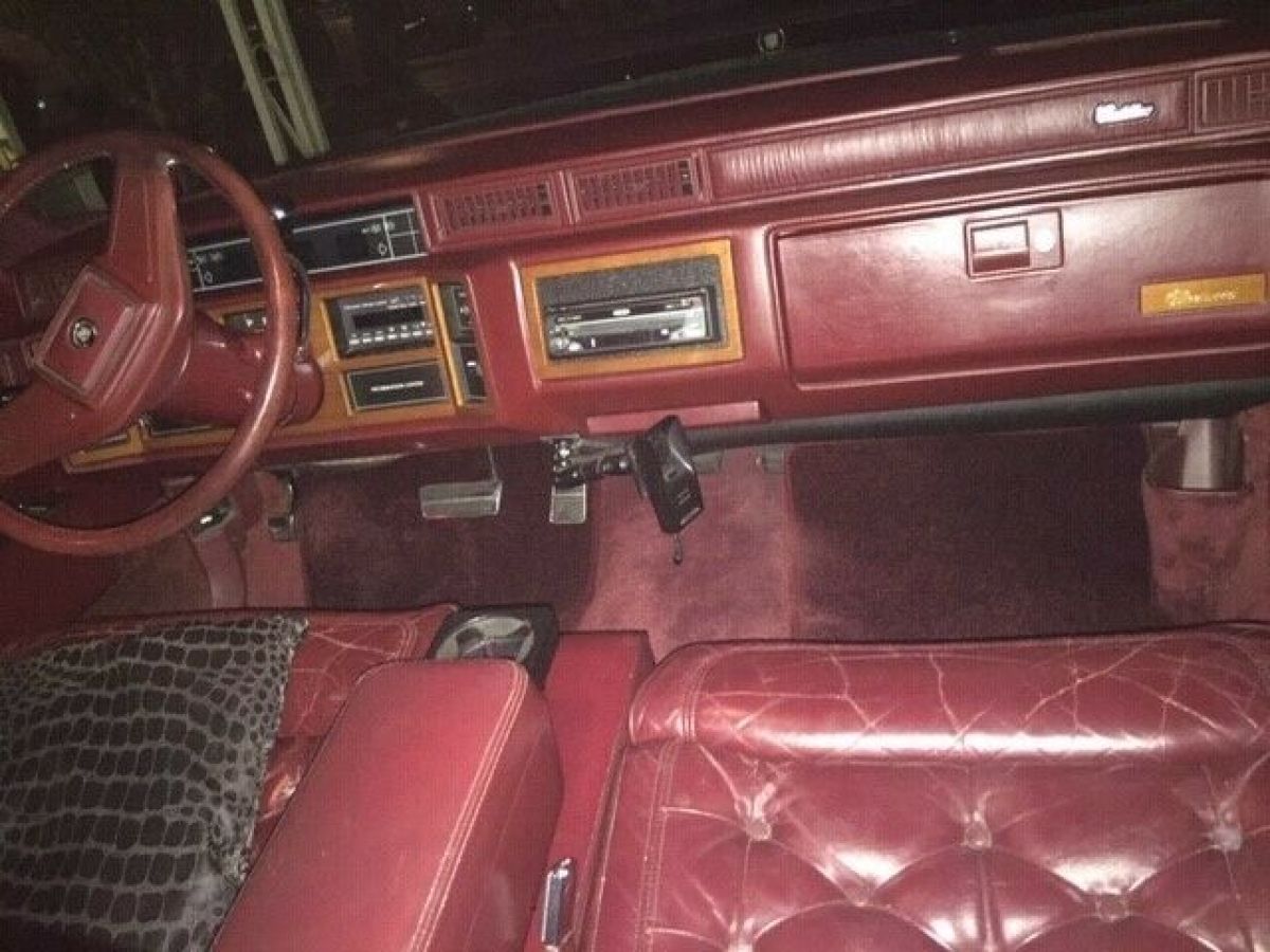 1989 Cadillac Fleetwood - photo 4