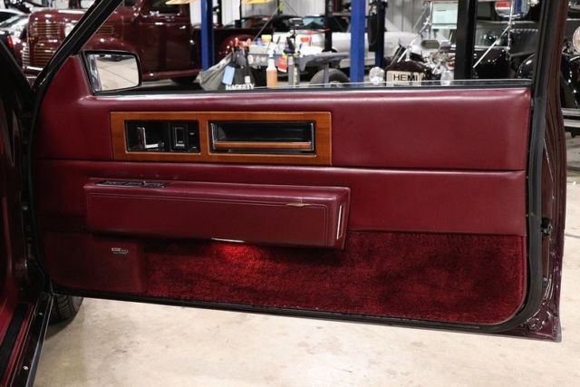 1989 Cadillac Fleetwood -- - photo 11