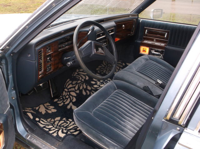 1989 Cadillac Fleetwood - photo 10