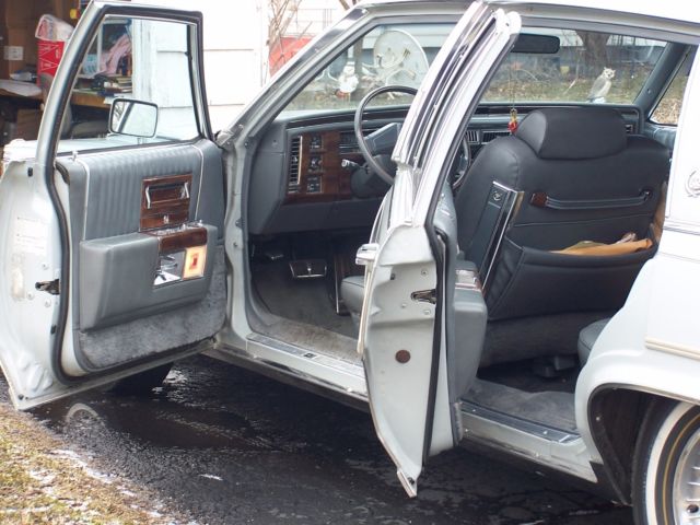 1989 Cadillac Brougham - photo 6