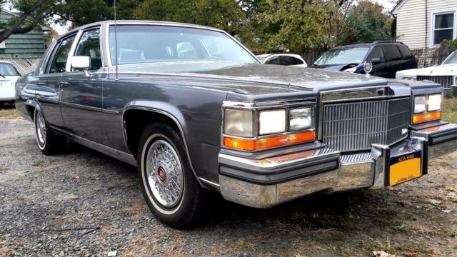 1989 Cadillac Fleetwood Brougham !! Low Miles!! Restored 1989 Cadillac Fleetwood
