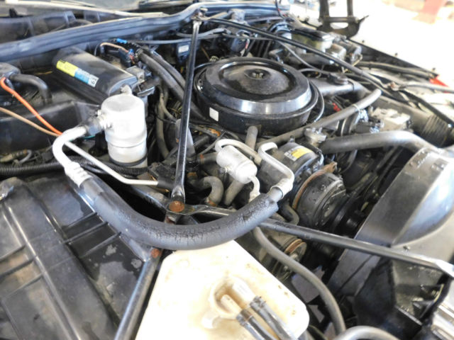 1989 Cadillac Fleetwood - photo 11