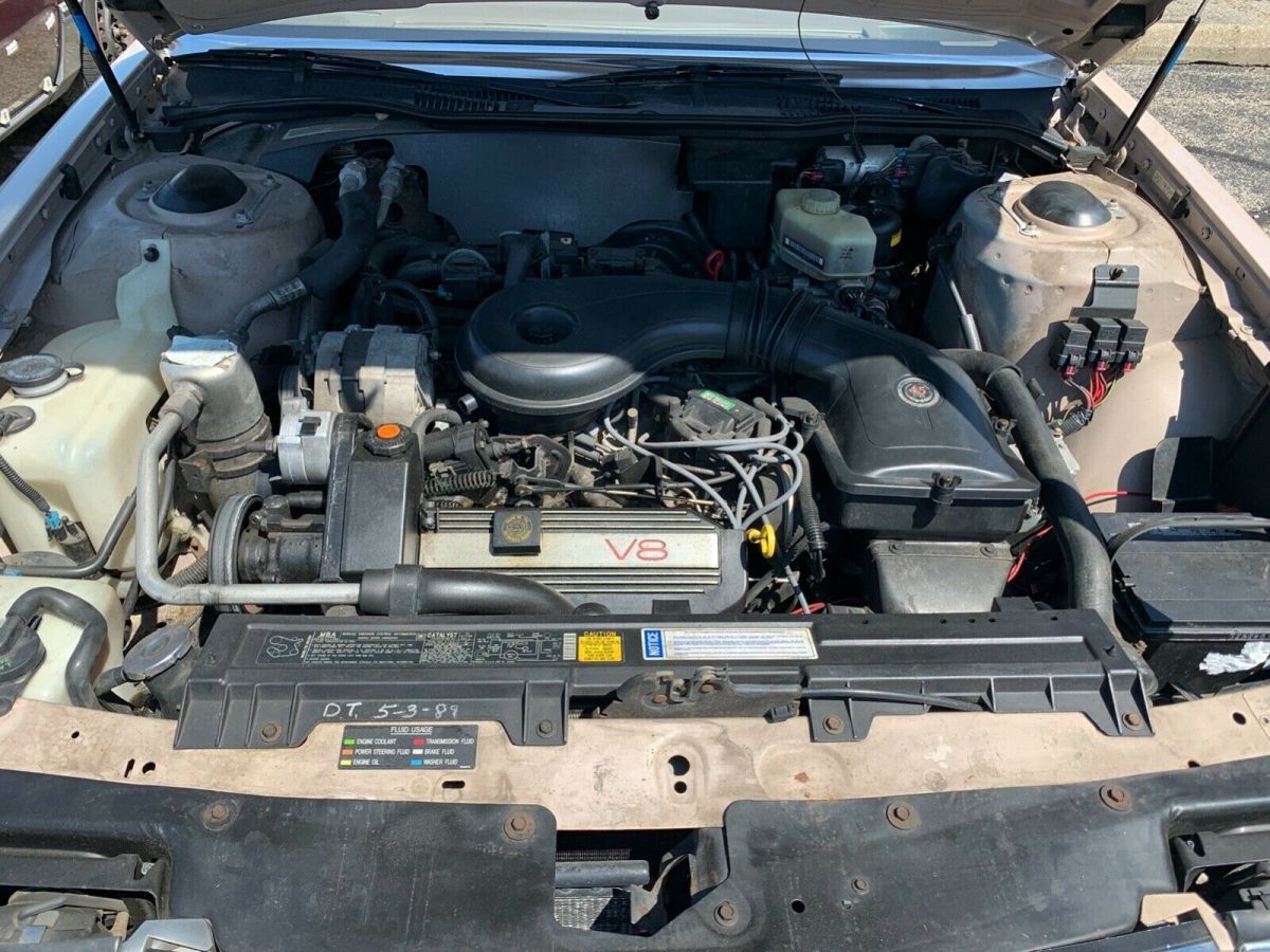 1989 Cadillac Fleetwood - photo 12