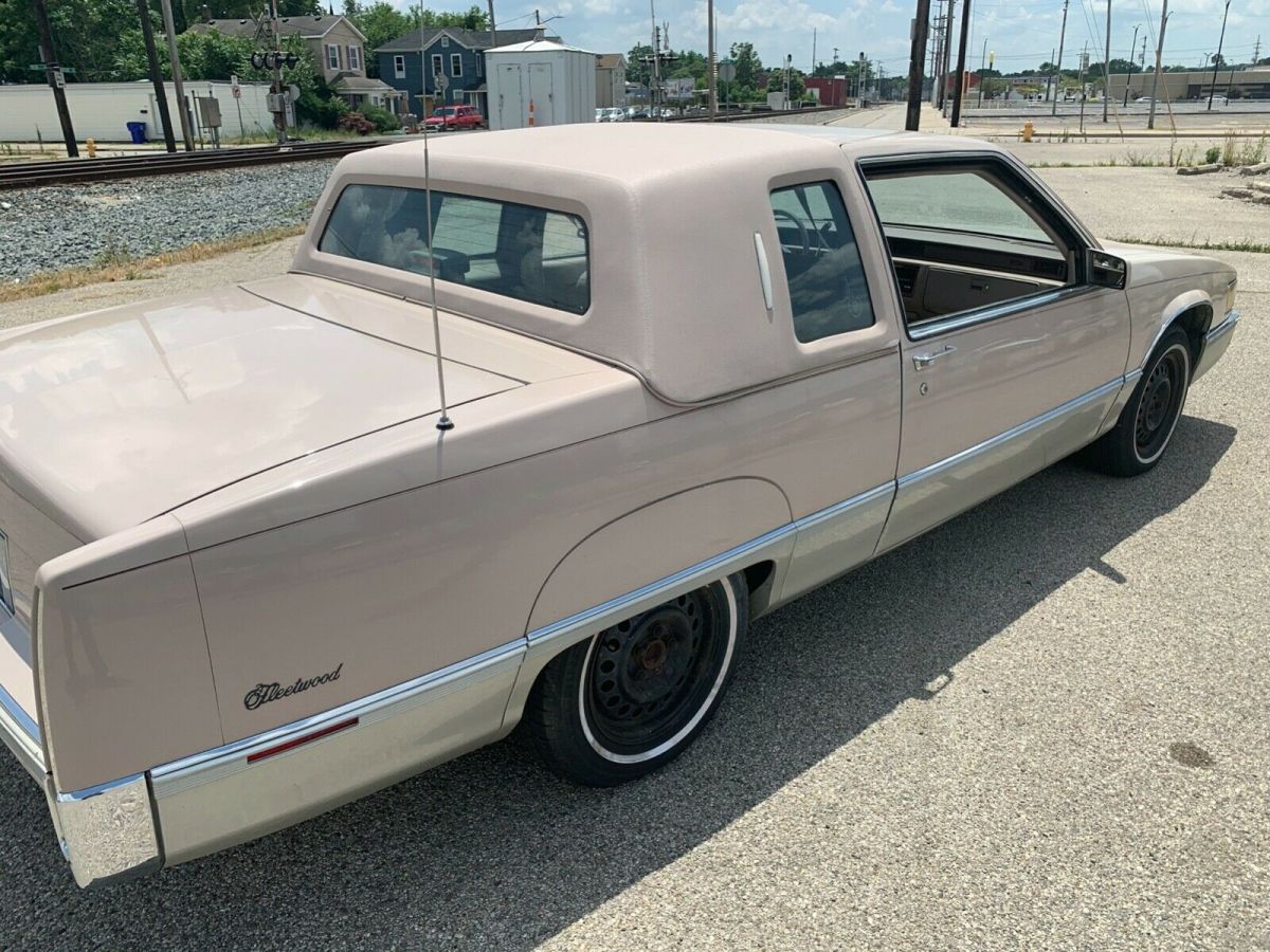 1989 Cadillac Fleetwood - photo 6