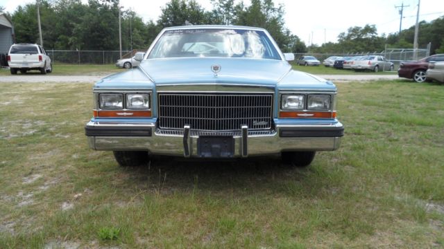 1989 Cadillac Fleetwood D'Elegance