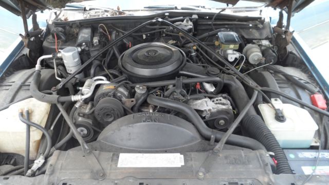 1989 Cadillac Fleetwood D'Elegance - photo 11