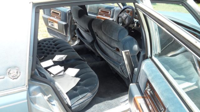 1989 Cadillac Fleetwood D'Elegance - photo 6