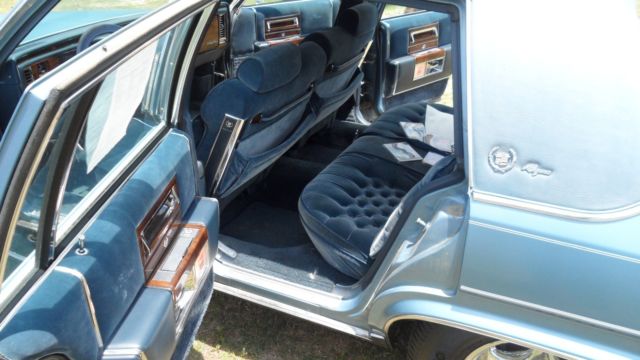 1989 Cadillac Fleetwood D'Elegance - photo 7