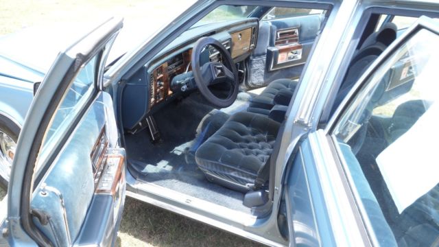 1989 Cadillac Fleetwood D'Elegance - photo 8