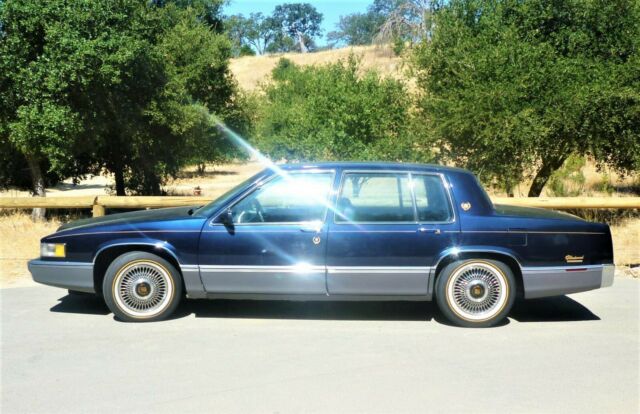 1989 Cadillac Fleetwood Sedan 7th generation FWD One Owner California Car 1989 Cadillac Fleetwood Fleetwood Sixty Sedan Leather