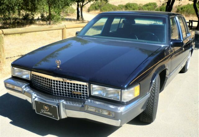 1989 Cadillac Fleetwood Fleetwood Sixty Sedan Leather - photo 3
