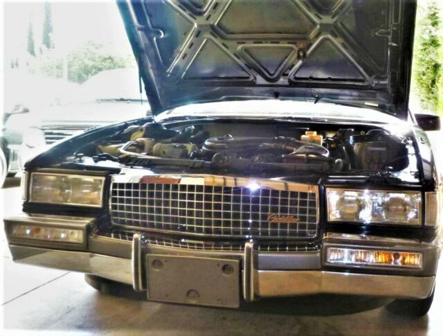 1989 Cadillac Fleetwood Fleetwood Sixty Sedan Leather - photo 6