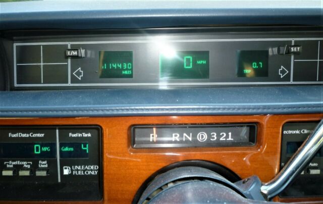1989 Cadillac Fleetwood Fleetwood Sixty Sedan Leather - photo 8
