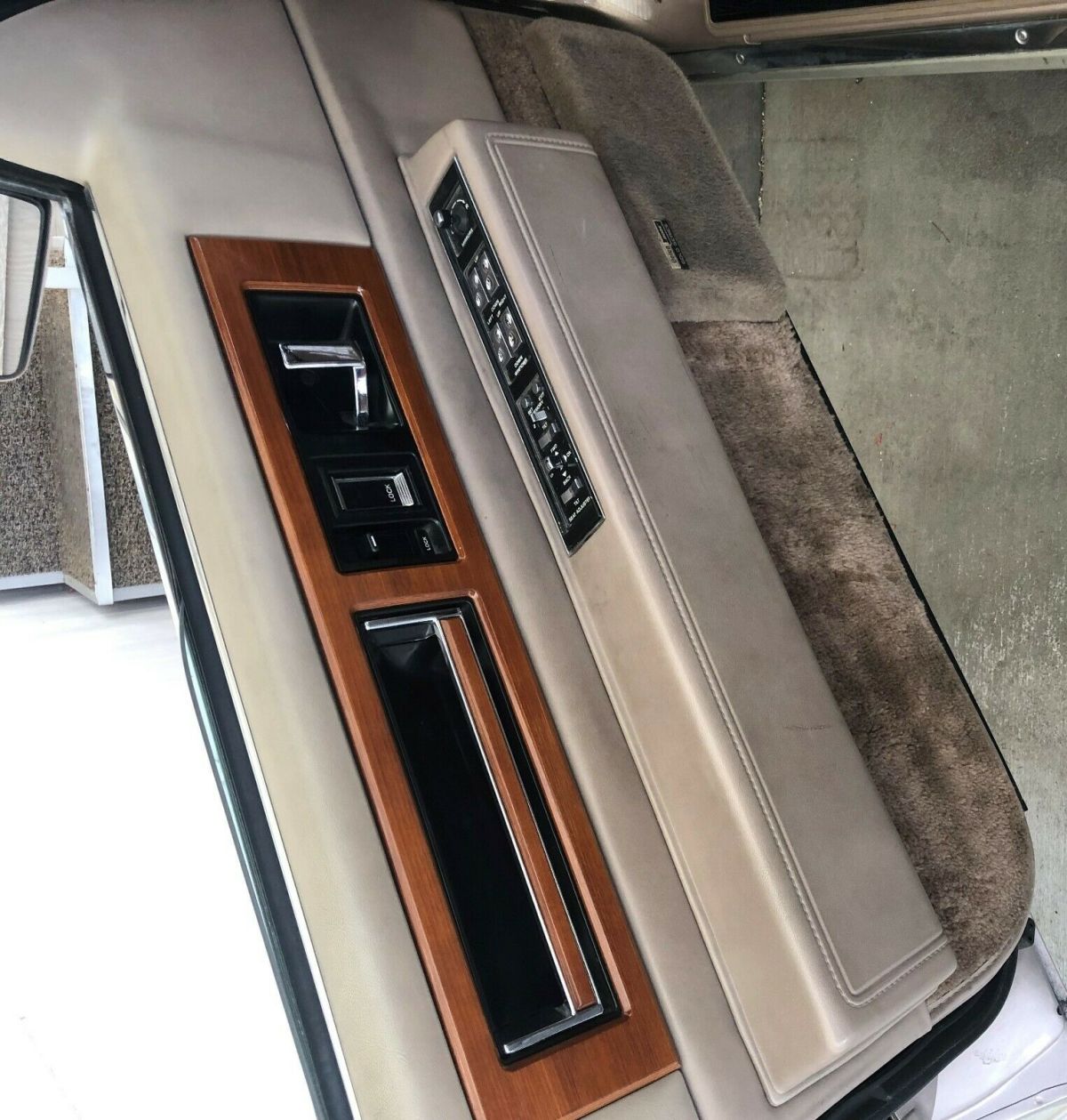 1989 Cadillac Fleetwood - photo 10