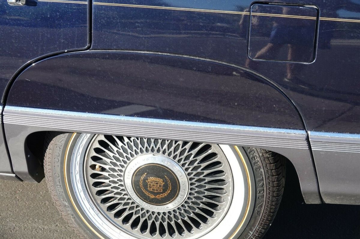 1989 Cadillac Fleetwood - photo 9