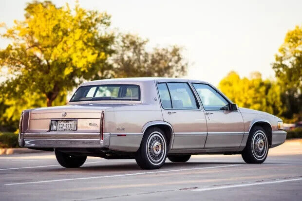 1989 Cadillac DeVille - photo 3