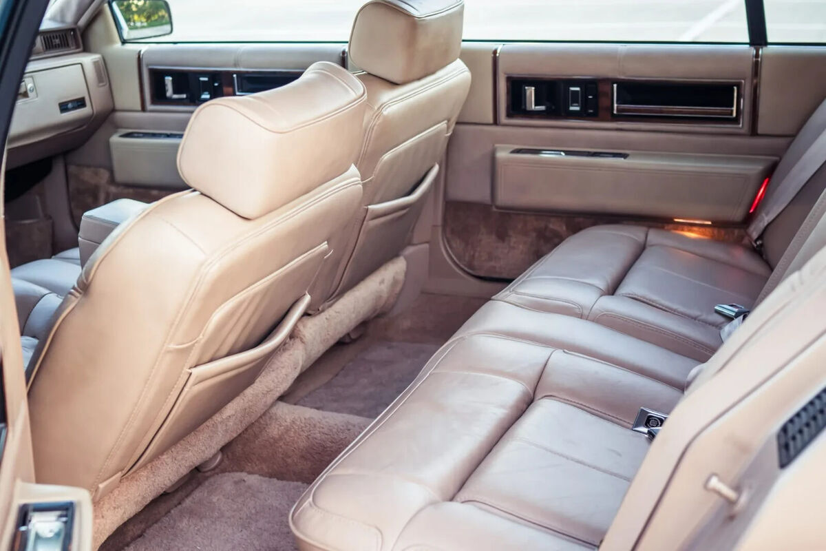 1989 Cadillac DeVille - photo 9