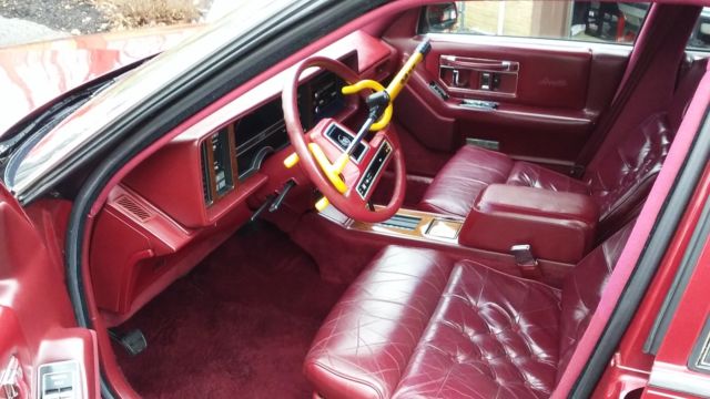 1989 Cadillac Seville Base - photo 4
