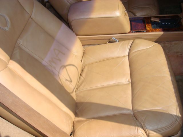 1989 Cadillac Seville STS - photo 3