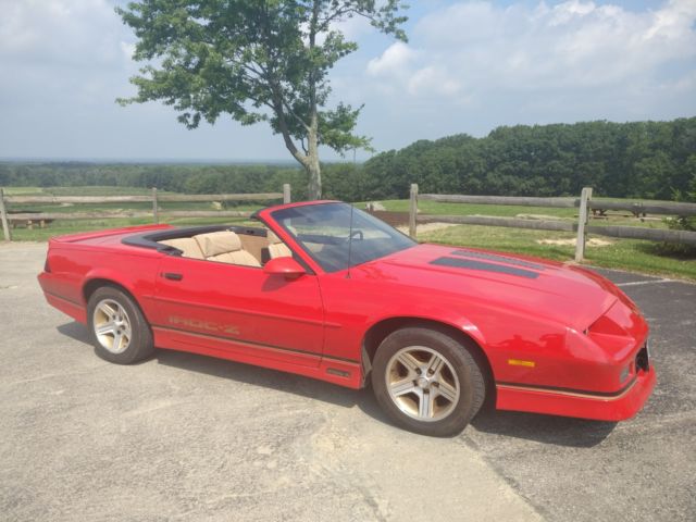 1989 Chevrolet Camaro Iroc z28 - photo 2