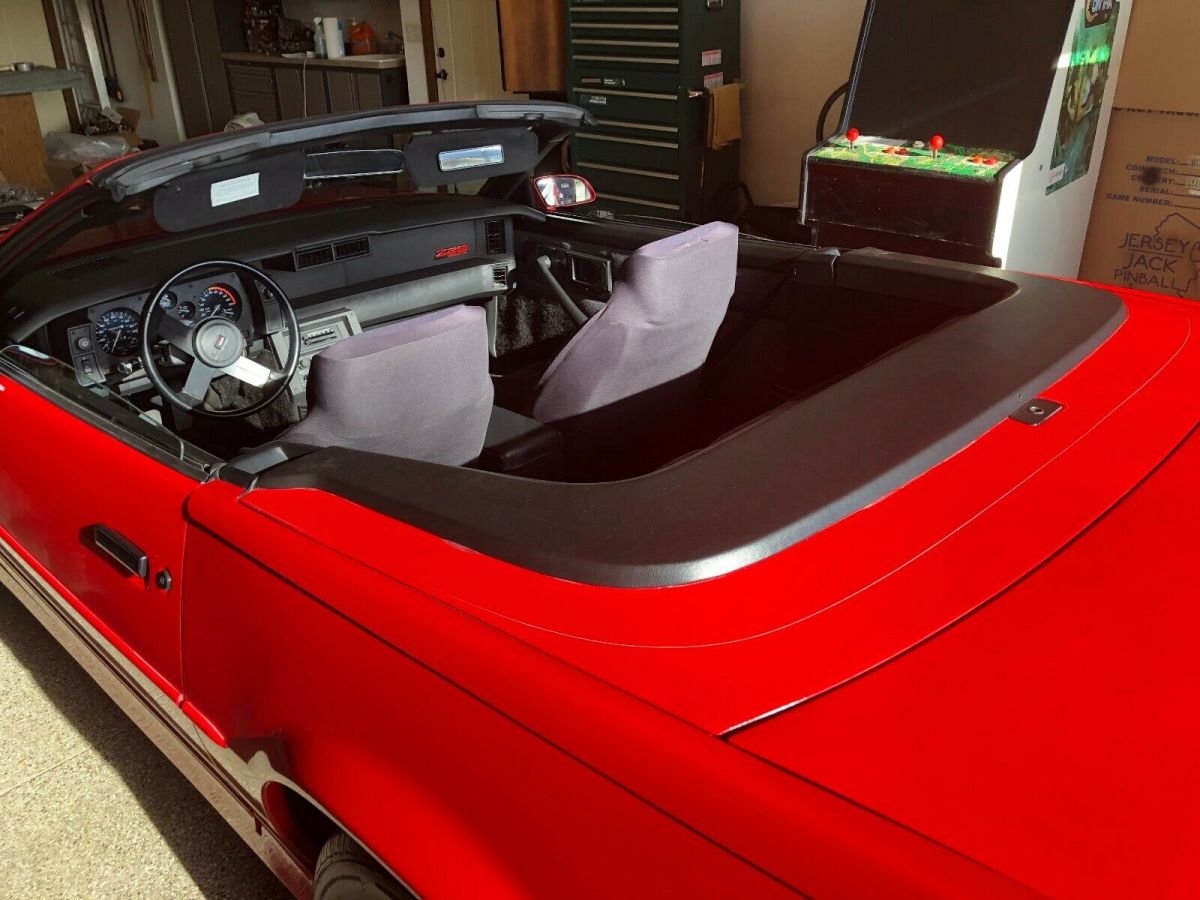 1989 Chevrolet Camaro - photo 12