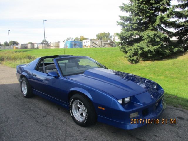 1989 Chevrolet Camaro Iroc - Z28 - photo 3