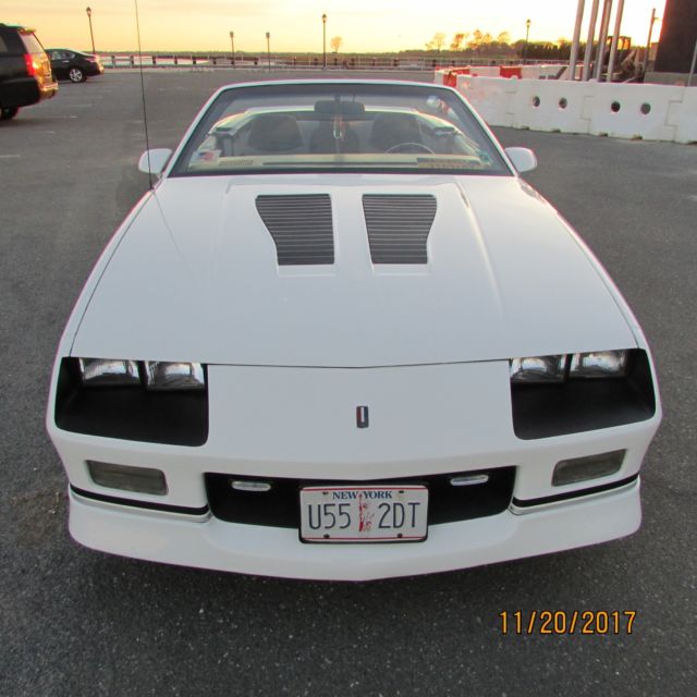 1989 Chevrolet Camaro - photo 8